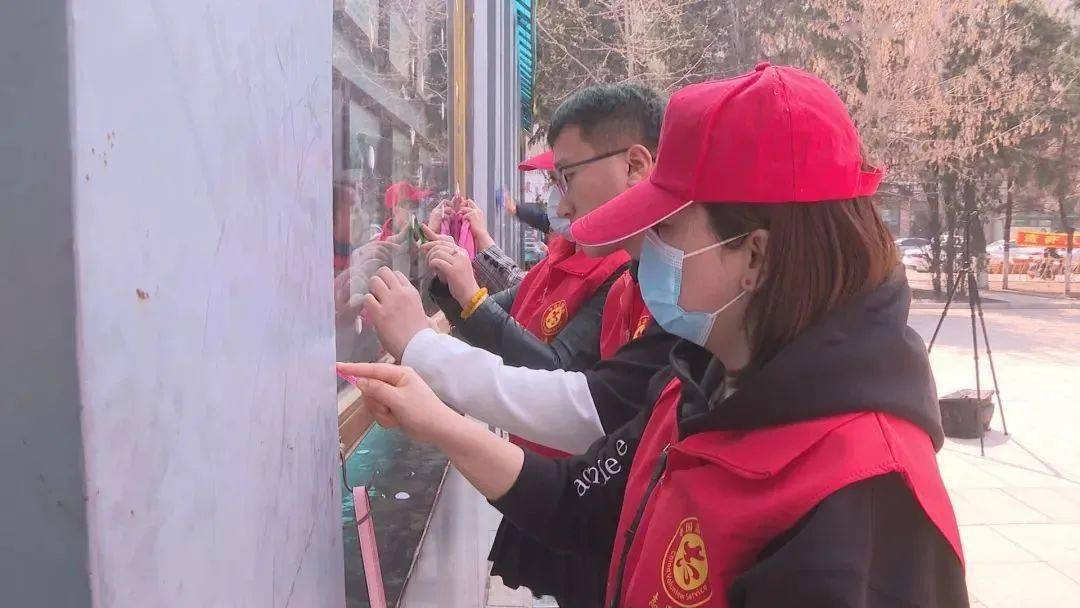 新澳门三中三必中一组的时代解答与解释——深化理解与落实的策略探讨