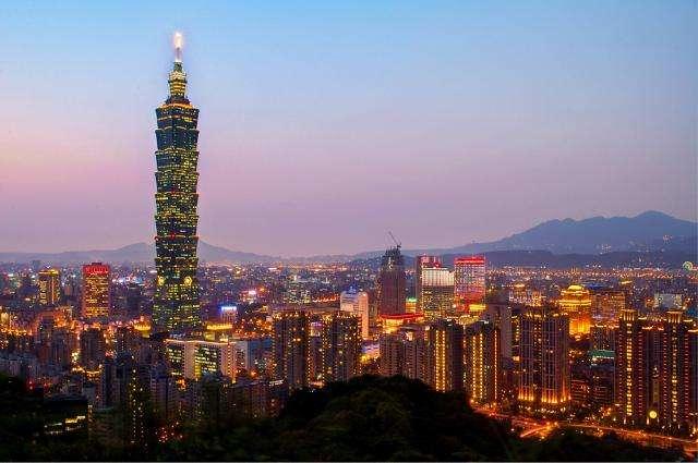 探索未来的新澳门与香港，正版免费资本车的发展与落实