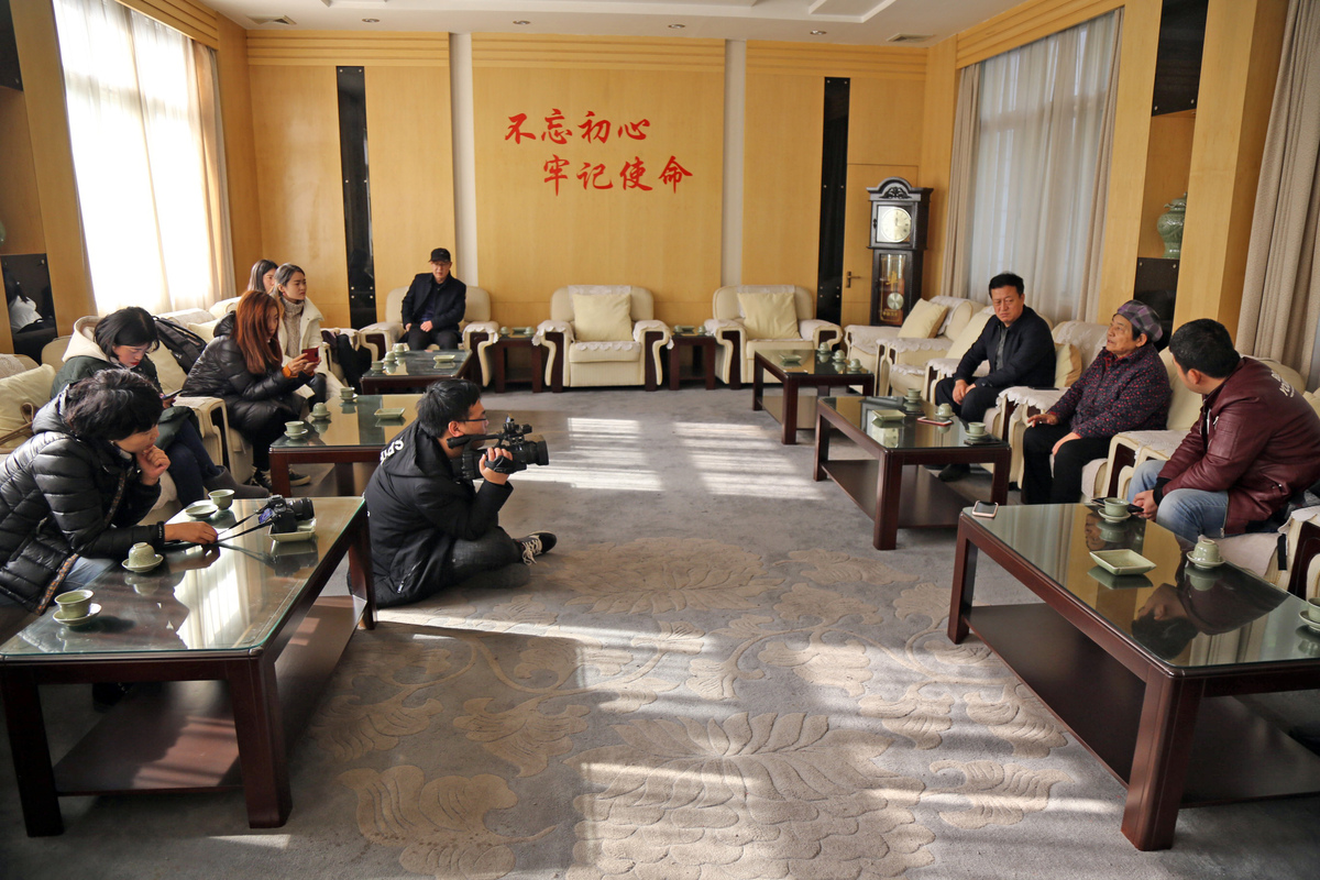 管家婆一肖一码一中一特最新章节之东哥苏玛丽的奇遇